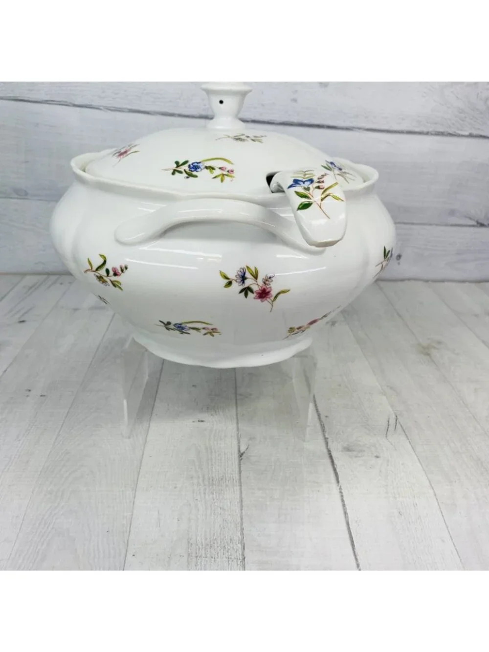 BIA Cordon Blue VERSAILLES Scalloped Red Blue Flowers Lidded Soup Tureen W Ladle